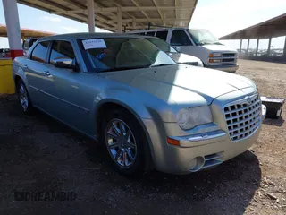 2006 Chrysler 300 C with VIN 2C3LA63H46H290377, listed as a IAAI auction lot 42035128 with 103,847 mi miles and . Bid and sale history available at carsss.com. Image 1.