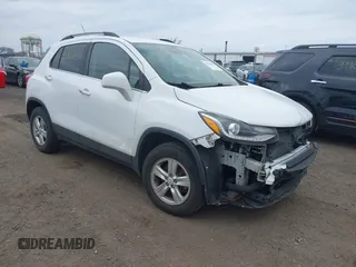 2018 Chevrolet Trax LT with VIN KL7CJPSB7JB714941, listed as a IAAI auction lot 41852865 with 112,606 mi miles. Bid and sale history available at carsss.com. Image 1.