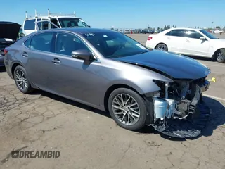 2016 Lexus ES 350 with VIN 58ABK1GG9GU022615, listed as a IAAI auction lot 41847259 with 51,280 mi miles. Bid and sale history available at carsss.com. Image 1.