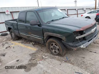 2003 Chevrolet Silverado 1500 LS with VIN 1GCEK19V93E221057, listed as a IAAI auction lot 41202108 with 449,360 mi miles. Bid and sale history available at carsss.com. Image 1.