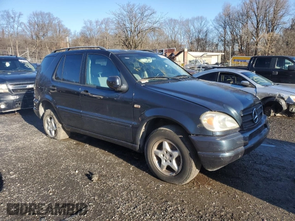 2000 Mercedes-Benz M-Class with VIN 4JGAB54E9YA152815, listed as a Copart auction lot 82996314 with 0 mi miles and Salvage Title. Bid and sale history available at carsss.com. Image 4.