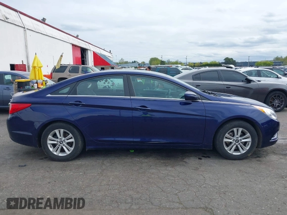2013 Hyundai Sonata GLS with VIN 5NPEB4AC3DH669307, listed as a IAAI auction lot 42015043 with 105,690 mi miles and . Bid and sale history available at carsss.com. Image 13.