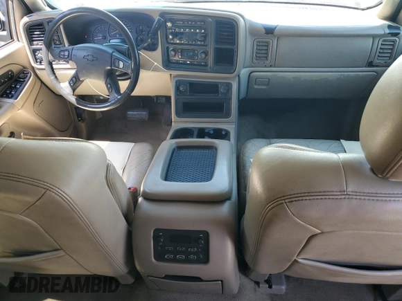 2004 Chevrolet Suburban LT with VIN 3GNFK16T44G308213, listed as a Copart auction lot 59416235 with 297,603 mi miles and Salvage title. Bid and sale history available at DreamBid. Image 8.