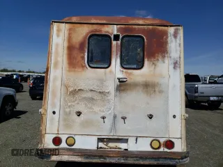 1963 Chevrolet Chevy Van z VIN 3P255N112257, wystawiony jako Copart lot #47897885 z przebiegiem 75 209 mil mil oraz Czysty tytuł • Clean title. Historia ofert i sprzedaży dostępna na DreamBid. Obrazek 6.