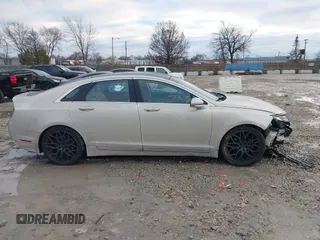2016 Lincoln MKZ with VIN 3LN6L2J90GR604048, listed as a IAAI auction lot 41190815 with 46,121 mi miles and . Bid and sale history available at DreamBid. Image 13.