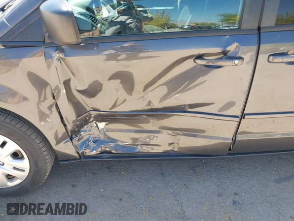 2017 Dodge Grand Caravan SE with VIN 2C4RDGBG4HR736407, listed as a IAAI auction lot 42047424 with 83,303 mi miles and . Bid and sale history available at DreamBid. Image 6.