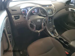 2014 Hyundai Elantra SE z VIN KMHDH4AE2EU090095, wystawiony jako Copart lot #61102225 z przebiegiem 130 421 mil mil oraz Szkoda całkowita • Salvage title. Historia ofert i sprzedaży dostępna na DreamBid. Obrazek 8.