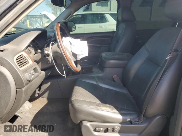 2014 GMC Yukon Denali z VIN 1GKS1EEF4ER230535, wystawiony jako Copart lot #76079844 z przebiegiem 153 180 mil mil oraz Szkoda całkowita • Salvage title. Historia ofert i sprzedaży dostępna na DreamBid. Obrazek 7.