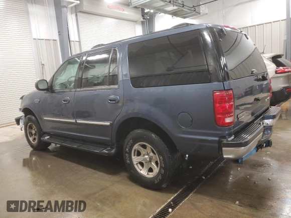 2000 Ford Expedition XLT with VIN 1FMPU16LXYLB28407, listed as a Copart auction lot 44970675 with 197,690 mi miles and Clean Title. Bid and sale history available at DreamBid. Image 2.