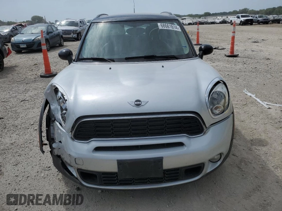 2014 MINI Countryman S with VIN WMWZC5C55EWM18087, listed as a Copart auction lot 68661614 with Not provided miles and Salvage title. Bid and sale history available at DreamBid. Image 5.