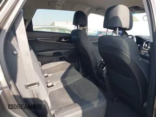 2017 Kia Sorento LX with VIN 5XYPG4A38HG206473, listed as a IAAI auction lot 41135610 with 114,810 mi miles. Bid and sale history available at carsss.com. Image 8.