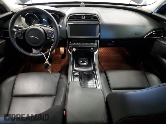 2019 Jaguar XE 25t Premium with VIN SAJAJ4FX5KCP54124, listed as a Copart auction lot 45630804 with 44,781 mi miles. Bid and sale history available at carsss.com. Image 8.