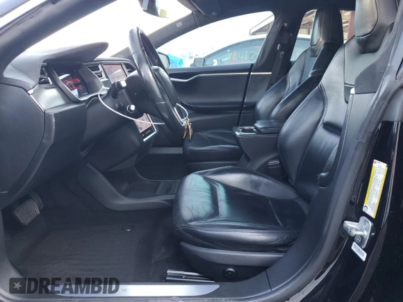 2015 Tesla Model S 85D with VIN 5YJSA1S29FF084680, listed as a Copart auction lot 51488045 with 116,690 mi miles and Salvage Title. Bid and sale history available at carsss.com. Image 7.