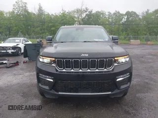 2023 Jeep Grand Cherokee Limited z VIN 1C4RJHBG8PC606569, wystawiony jako IAAI lot #42240268 z przebiegiem 32 892 mil mil oraz . Historia ofert i sprzedaży dostępna na DreamBid. Obrazek 13.