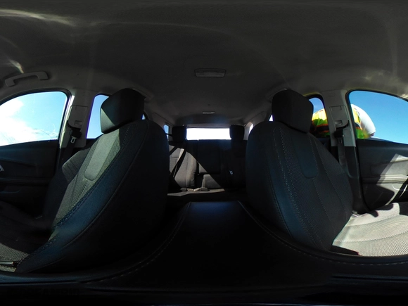2015 Chevrolet Equinox LT with VIN 2GNFLFEK0F6124033, listed as a IAAI auction lot 41840658 with 204,079 mi miles. Bid and sale history available at carsss.com. Image 18.