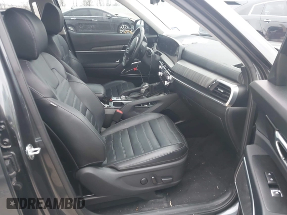 2023 Kia Telluride SX Prestige X-Pro with VIN 5XYP5DGC3PG329805, listed as a IAAI auction lot 41289569 with 44,380 mi miles and . Bid and sale history available at DreamBid. Image 5.