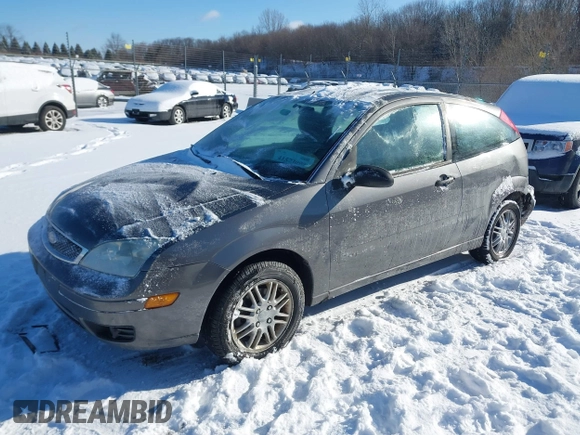 2006 Ford Focus S z VIN 1FAHP31N76W151973, wystawiony jako IAAI lot #41573090 z przebiegiem 211 369 mil mil oraz . Historia ofert i sprzedaży dostępna na DreamBid. Obrazek 2.