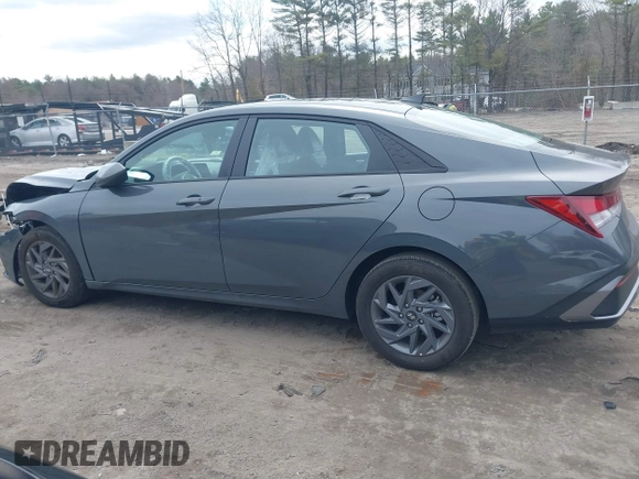 2024 Hyundai Elantra SEL with VIN KMHLM4DGXRU783877, listed as a IAAI auction lot 41892547 with 2,350 mi miles and . Bid and sale history available at DreamBid. Image 14.
