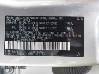 2022 Toyota Highlander XSE with VIN 5TDJZRAH8NS112035, listed as a IAAI auction lot 41840559 with 19,647 mi miles and . Bid and sale history available at DreamBid. Image 9.