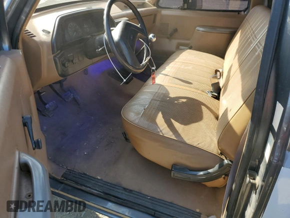1988 Ford F-150 with VIN 1FTDF15Y3JPB49810, listed as a Copart auction lot 68766294 with 67,315 mi miles and Salvage Title. Bid and sale history available at carsss.com. Image 8.