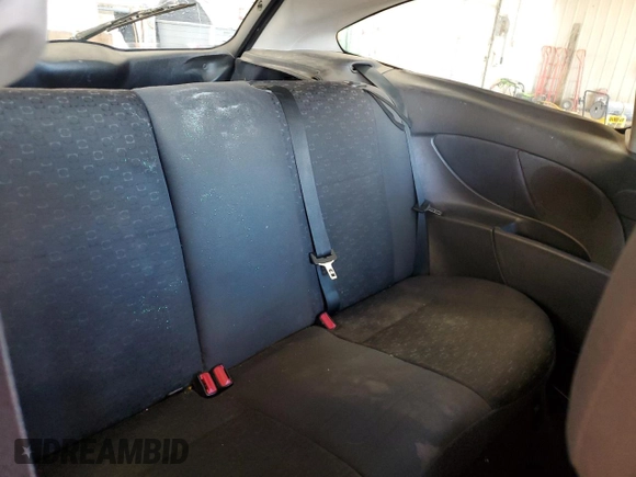 2004 Ford Focus ZX3 with VIN 3FAFP31364R124737, listed as a Copart auction lot 46147595 with 177,619 mi miles and Salvage Title. Bid and sale history available at carsss.com. Image 10.
