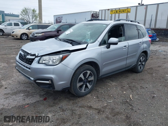 2017 Subaru Forester Premium with VIN JF2SJAEC8HG464589, listed as a IAAI auction lot 41943658 with 62,218 mi miles. Bid and sale history available at carsss.com. Image 17.