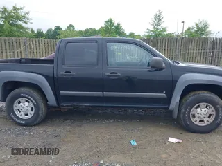 2007 Chevrolet Colorado 1LT z VIN 1GCDT13E078193042, wystawiony jako IAAI lot #42389612 z przebiegiem 172 420 mil mil oraz . Historia ofert i sprzedaży dostępna na DreamBid. Obrazek 13.