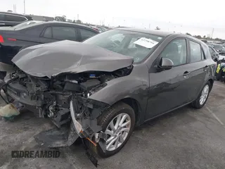2012 Mazda 3 i Grand Touring z VIN JM1BL1M8XC1672751, wystawiony jako IAAI lot #42298766 z przebiegiem 129 056 mil mil oraz . Historia ofert i sprzedaży dostępna na DreamBid. Obrazek 2.