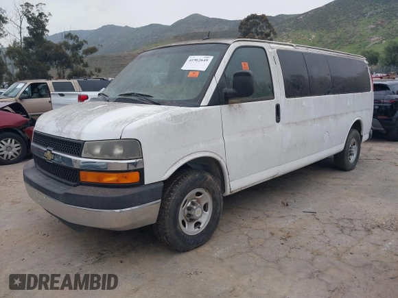 2011 Chevrolet Express Passenger 1LT с VIN 1GAZG1FG1B1104810, выставлен на аукционе IAAI как лот 41902649 с пробегом 16 337 миль миль и . История ставок и продаж доступна на DreamBid. Изображение 2.