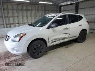 2015 Nissan Rogue S z VIN JN8AS5MV1FW764399, wystawiony jako Copart lot #57978535 z przebiegiem 200 688 mil mil oraz Szkoda całkowita • Salvage title. Historia ofert i sprzedaży dostępna na DreamBid. Obrazek 1.