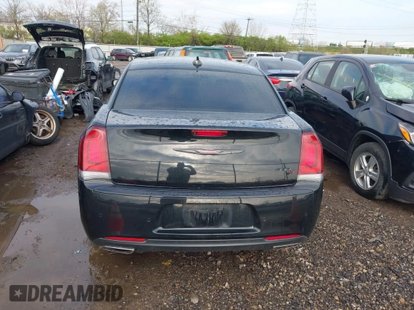 2021 Chrysler 300 S with VIN 2C3CCABG6MH520150, listed as a IAAI auction lot 41991451 with 92,348 mi miles and . Bid and sale history available at DreamBid. Image 15.