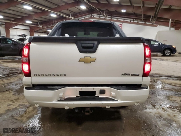 2008 Chevrolet Avalanche LT w/2LT with VIN 3GNFK12318G293391, listed as a Copart auction lot 86087754 with 161,514 mi miles and Clean Title. Bid and sale history available at carsss.com. Image 6.