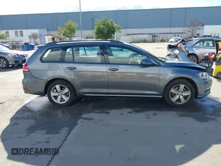 2018 Volkswagen Golf SportWagen S with VIN 3VWD17AUXJM752387, listed as a IAAI auction lot 41526120 with 25,199 mi miles. Bid and sale history available at carsss.com. Image 13.