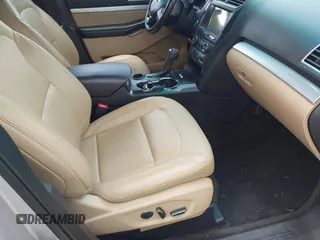 2017 Ford Explorer XLT с VIN 1FM5K7DH3HGB76225, выставлен на аукционе IAAI как лот 42836226 с пробегом 157 234 миль миль и . История ставок и продаж доступна на DreamBid. Изображение 5.