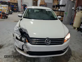 2013 Volkswagen Passat Wolfsburg Edition z VIN 1VWAH7A3XDC147667, wystawiony jako Copart lot #56549415 z przebiegiem 76 644 mil mil oraz Szkoda całkowita • Salvage title. Historia ofert i sprzedaży dostępna na DreamBid. Obrazek 5.