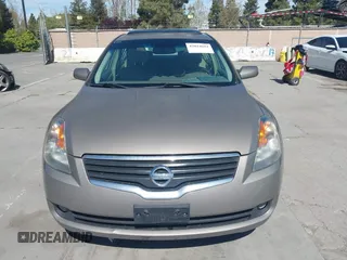 2008 Nissan Altima 2.5 SL with VIN 1N4AL21EX8N444962, listed as a IAAI auction lot 42024684 with 262,819 mi miles. Bid and sale history available at carsss.com. Image 6.