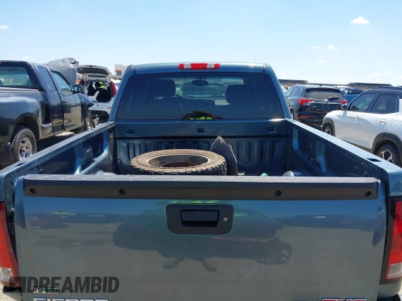 2011 GMC Sierra 1500 SLE z VIN 3GTP1VE08BG378079, wystawiony jako IAAI lot #42098522 z przebiegiem 256 822 mil mil oraz . Historia ofert i sprzedaży dostępna na DreamBid. Obrazek 16.