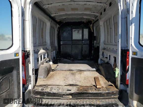 2015 Ford Transit with VIN 1FTSW2CM9FKA71342, listed as a Copart auction lot 44019575 with 142,596 mi miles and Clean Title. Bid and sale history available at DreamBid. Image 10.