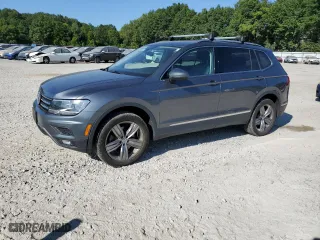 2020 Volkswagen Tiguan SE with VIN 3VV2B7AX6LM075862, listed as a Copart auction lot 67710104 with 60,260 mi miles and Salvage Title. Bid and sale history available at carsss.com. Image 1.