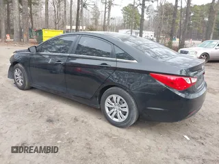 2012 Hyundai Sonata GLS with VIN 5NPEB4ACXCH340280, listed as a IAAI auction lot 41375927 with Not Provided miles. Bid and sale history available at carsss.com. Image 3.