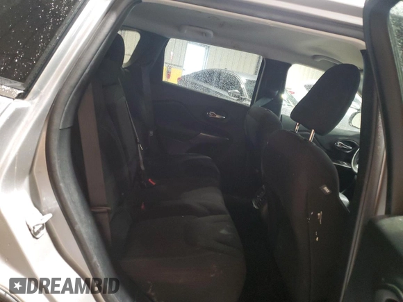 2019 Jeep Cherokee Latitude with VIN 1C4PJMCBXKD157580, listed as a Copart auction lot 58313745 with 81,660 mi miles and Salvage title. Bid and sale history available at DreamBid. Image 10.