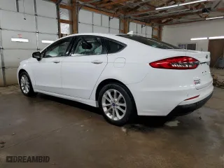 2020 Ford Fusion SE with VIN 3FA6P0HD1LR190673, listed as a Copart auction lot 42926785 with 100,399 mi miles and Clean Title. Bid and sale history available at carsss.com. Image 2.