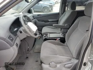 2004 Toyota Sienna CE with VIN 5TDZA23C34S044504, listed as a Copart auction lot 47039055 with 124,056 mi miles and Salvage Title. Bid and sale history available at carsss.com. Image 7.