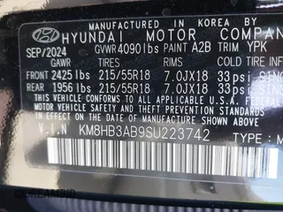 2025 Hyundai Kona SEL with VIN KM8HB3AB9SU223742, listed as a IAAI auction lot 42046520 with 9,907 mi miles. Bid and sale history available at carsss.com. Image 9.