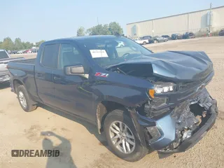 2019 Chevrolet Silverado 1500 RST with VIN 1GCRYEED8KZ353738, listed as a IAAI auction lot 40343310 with 96,077 mi miles and . Bid and sale history available at DreamBid. Image 1.