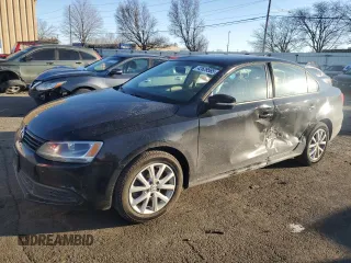 2012 Volkswagen Jetta Sedan SE w/Convenience & Sunroof PZEV with VIN 3VWBP7AJ3CM121673, listed as a Copart auction lot 42629585 with 162,138 mi miles and Salvage Title. Bid and sale history available at carsss.com. Image 1.