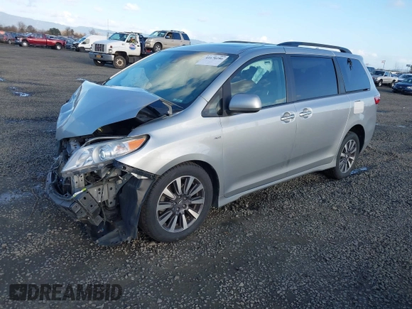 2020 Toyota Sienna XLE with VIN 5TDDZ3DC9LS232501, listed as a IAAI auction lot 41670286 with 93,252 mi miles. Bid and sale history available at carsss.com. Image 18.