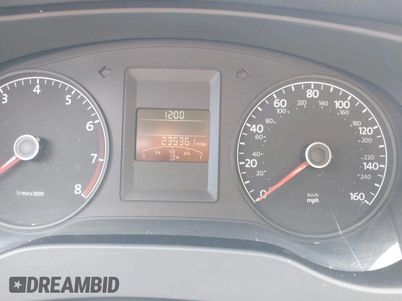 2011 Volkswagen Jetta SE with VIN 3VWDX7AJXBM348012, listed as a IAAI auction lot 42725404 with 235,361 mi miles and . Bid and sale history available at DreamBid. Image 7.