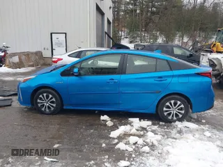 2019 Toyota Prius LE with VIN JTDL9RFU8K3011010, listed as a IAAI auction lot 41677863 with 42,781 mi miles and . Bid and sale history available at DreamBid. Image 14.