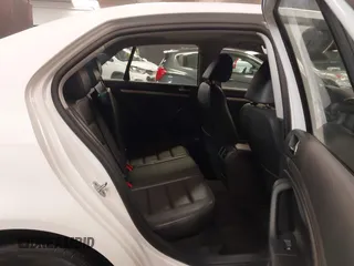2010 Volkswagen Jetta SE с VIN 3VWRZ7AJ0AM162980, выставлен на аукционе IAAI как лот 42275941 с пробегом 88 142 миль миль и . История ставок и продаж доступна на DreamBid. Изображение 8.